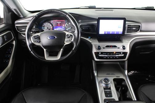 STONE GRAY METALLIC 2021 Ford Explorer XLT