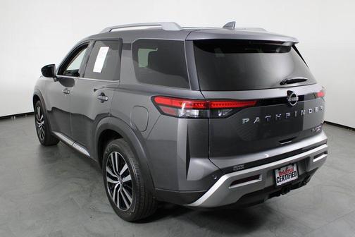 2023 Nissan Pathfinder Platinum 4WD