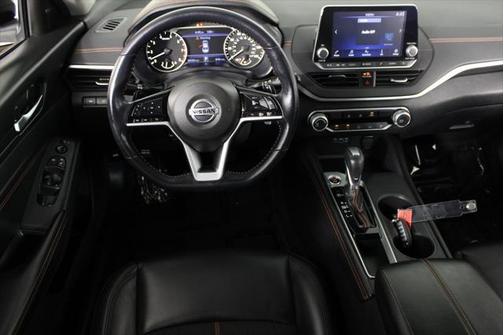 2021 Nissan Altima SR FWD