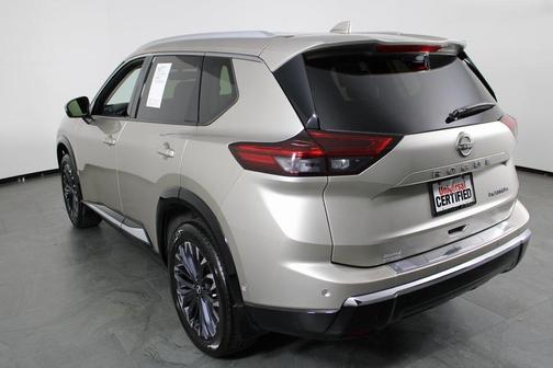 2024 Nissan Rogue Platinum
