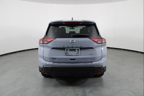 Boulder Gray Pearl 2026 Nissan Rogue SV