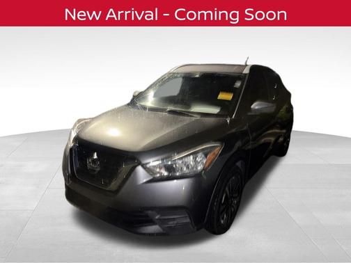 Gun Metallic 2020 Nissan Kicks SV