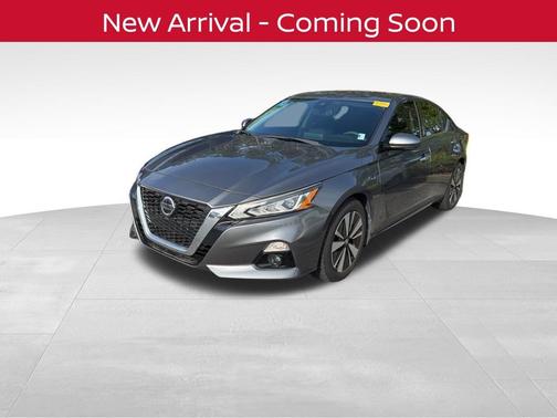 Gun Metallic 2019 Nissan Altima 2.5 SV