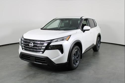 Everest White Pearl Tricoat 2026 Nissan Rogue SV