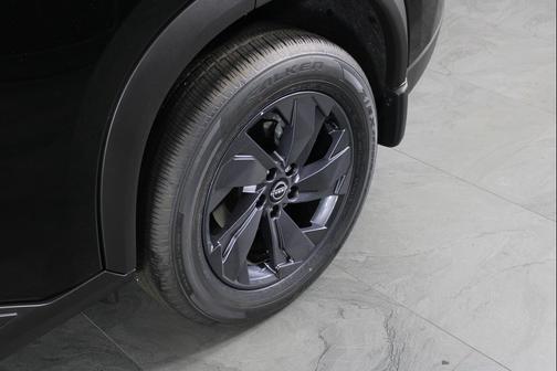 Super Black 2026 Nissan Rogue SV