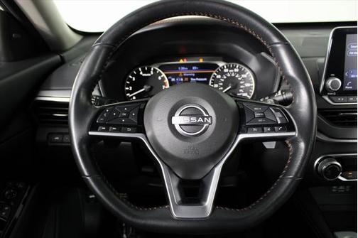 2023 Nissan Altima SR FWD