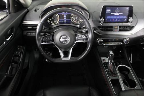 2023 Nissan Altima SR FWD