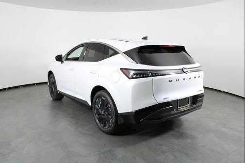 Everest White Pearl Tricoat 2026 Nissan Murano Platinum