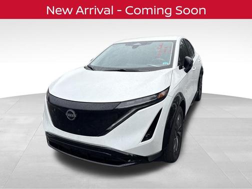 Everest White Pearl Tricoat 2024 Nissan ARIYA ENGAGE+