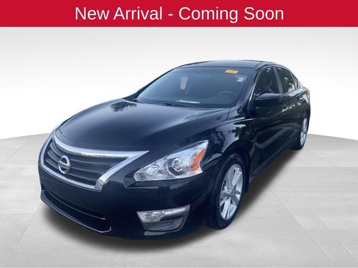 Super Black 2014 Nissan Altima 2.5 SV