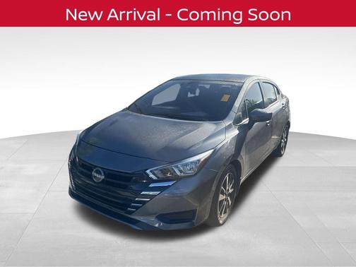 Gun Metallic 2024 Nissan Versa 1.6 SV