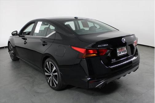 2021 Nissan Altima SR FWD