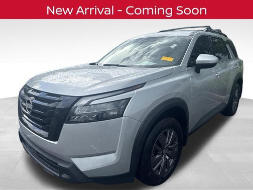 Brilliant Silver Metallic 2025 Nissan Pathfinder SV FWD