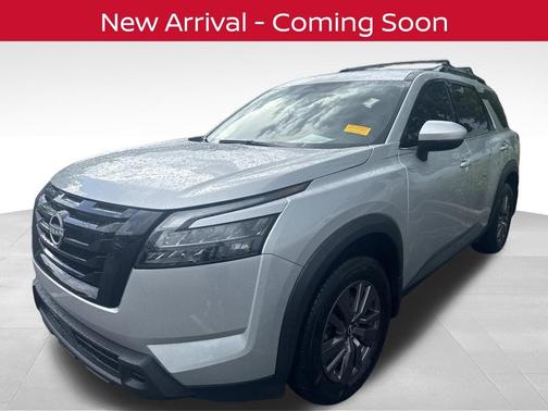 Brilliant Silver Metallic 2025 Nissan Pathfinder SV FWD
