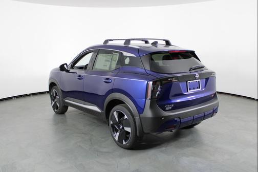 Deep Blue Pearl 2026 Nissan Kicks SR