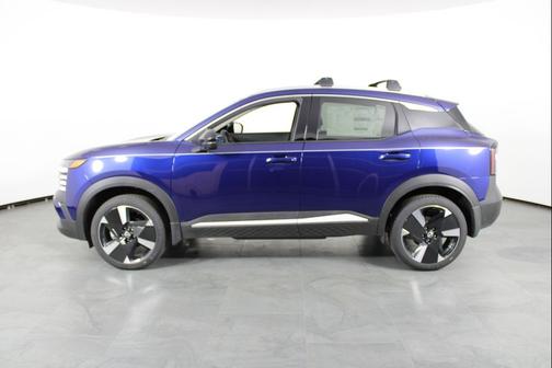 Deep Blue Pearl 2026 Nissan Kicks SR