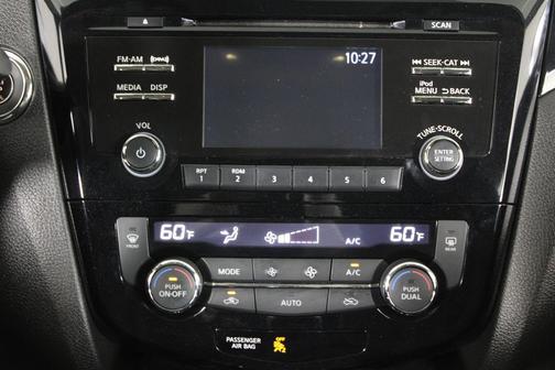 2017 Nissan Rogue Sport SV