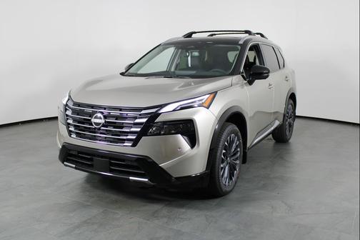 Champagne Silver Metallic/Super Black 2026 Nissan Rogue Platinum