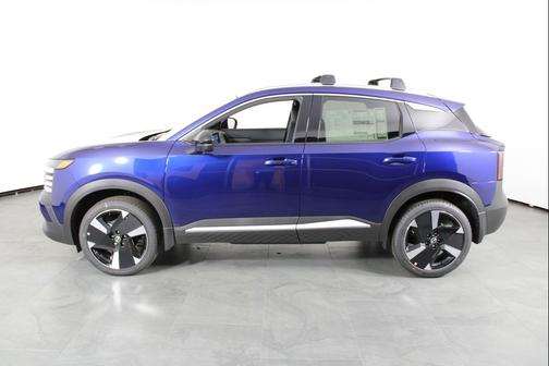 Deep Blue Pearl 2026 Nissan Kicks SR