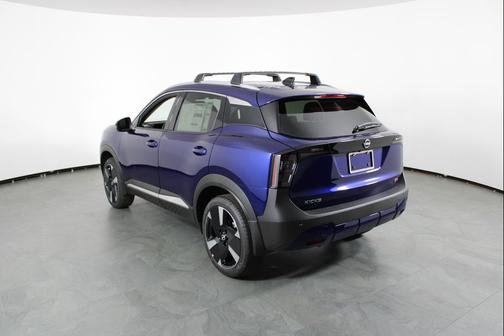 Deep Blue Pearl 2026 Nissan Kicks SR