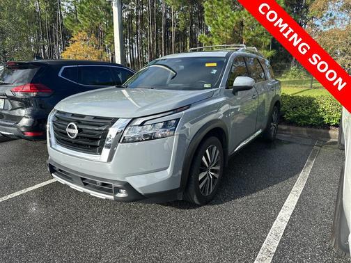 2022 Nissan Pathfinder Platinum 4WD