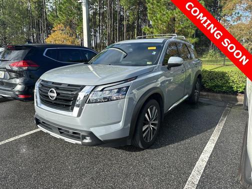 2022 Nissan Pathfinder Platinum 4WD