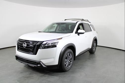2025 Nissan Pathfinder SV FWD