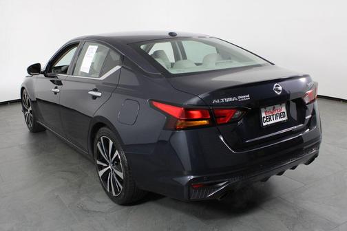 Storm Blue Metallic 2020 Nissan Altima Platinum VC-Turbo FWD