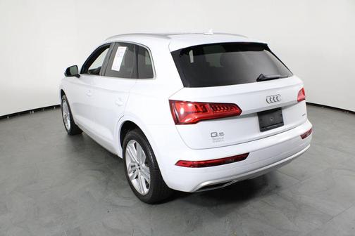 2019 Audi Q5 2.0T Premium Plus