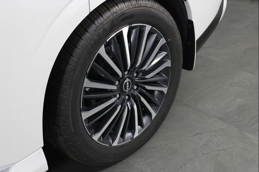 2025 Nissan Armada Platinum Reserve 2WD