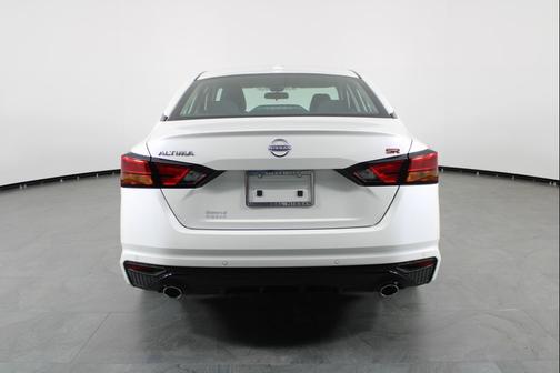 2025 Nissan Altima SR FWD