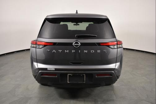 2025 Nissan Pathfinder S FWD