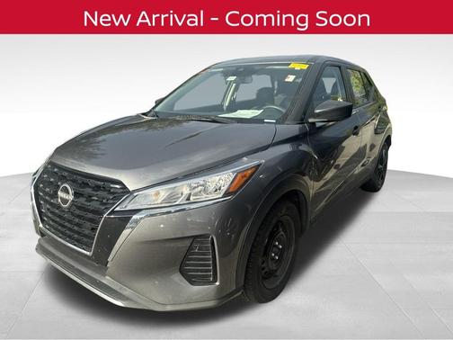 Gun Metallic 2022 Nissan Kicks S