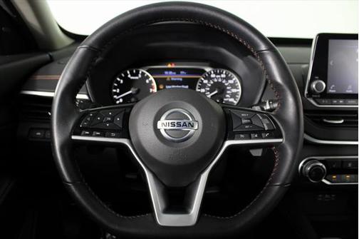 2021 Nissan Altima SR FWD
