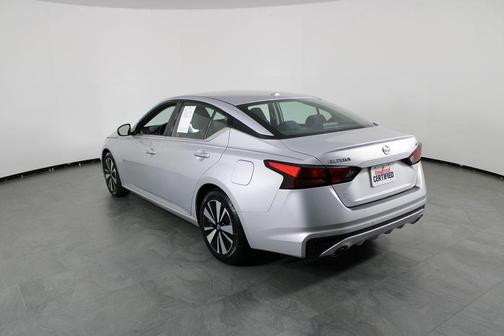 2020 Nissan Altima 2.5 SV