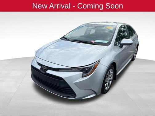 Classic Silver Metallic 2025 Toyota Corolla LE