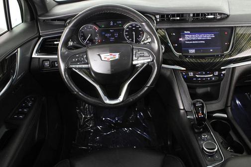 Argent Silver Metallic 2023 Cadillac XT6 Premium Luxury FWD