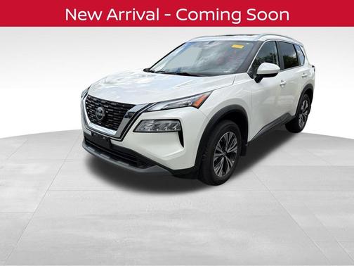 Pearl White Tricoat 2023 Nissan Rogue SV