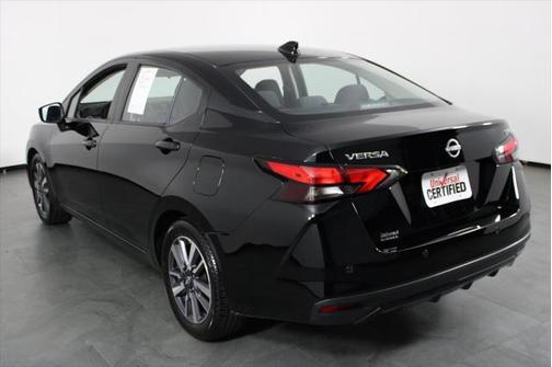 2023 Nissan Versa 1.6 SV