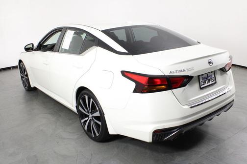 2020 Nissan Altima SR FWD