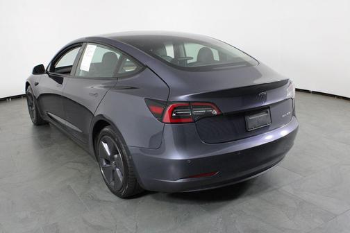 Midnight Silver Metallic 2022 Tesla Model 3 Long Range