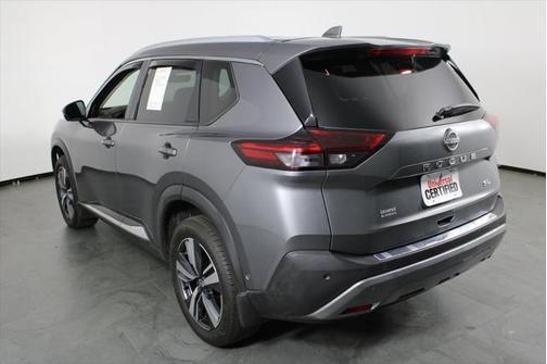 2022 Nissan Rogue SL