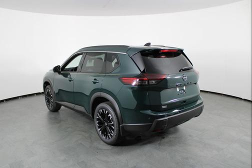 Obsidian Green 2026 Nissan Rogue Dark Armor