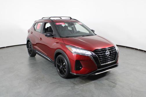 Scarlet Ember Tintcoat 2023 Nissan Kicks SR