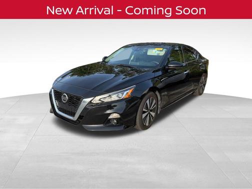 Super Black 2020 Nissan Altima 2.5 SL