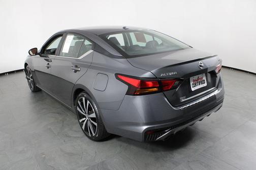 2022 Nissan Altima SR FWD