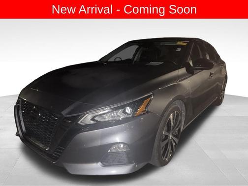 2022 Nissan Altima SR FWD