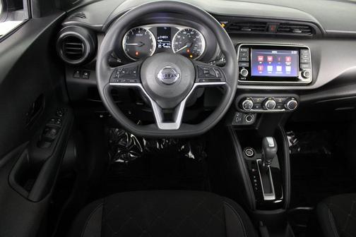 2019 Nissan Kicks S