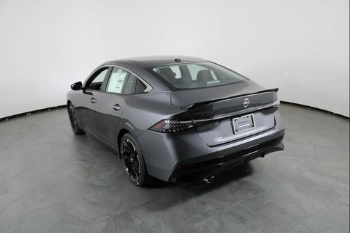 Gun Metallic 2027 Nissan Sentra SR
