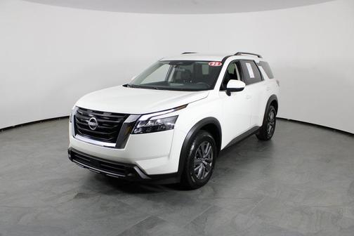 2023 Nissan Pathfinder SV FWD
